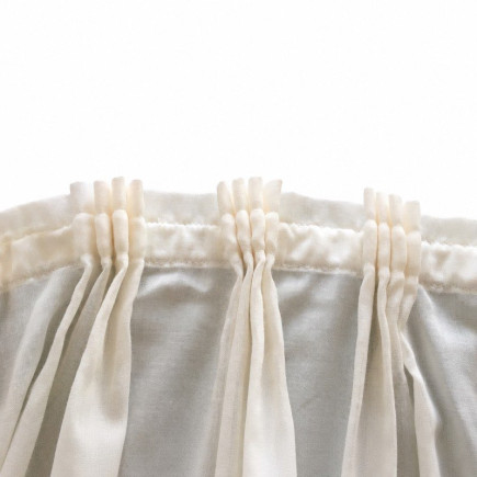 White four-pleat gathering tape 25 mm | Decoration
