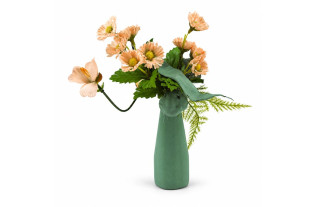 Glazen flesvaasje geschilderd in Venetian Green met zalmkleurige bloemen, gele bloemharten en speels uitstekend groen