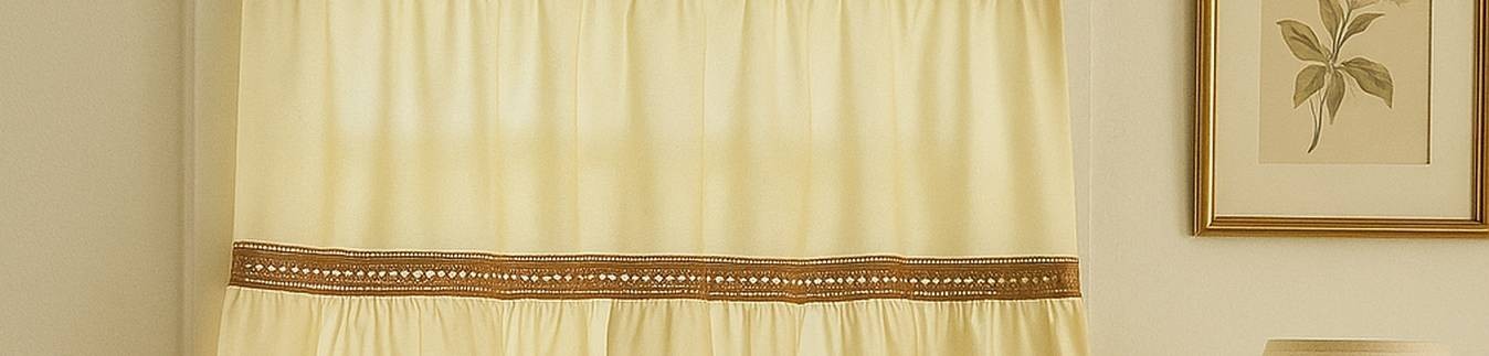 Valletjes – Charmante raamdecoratie met licht en privacy