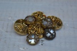 Gold-Coloured Buttons