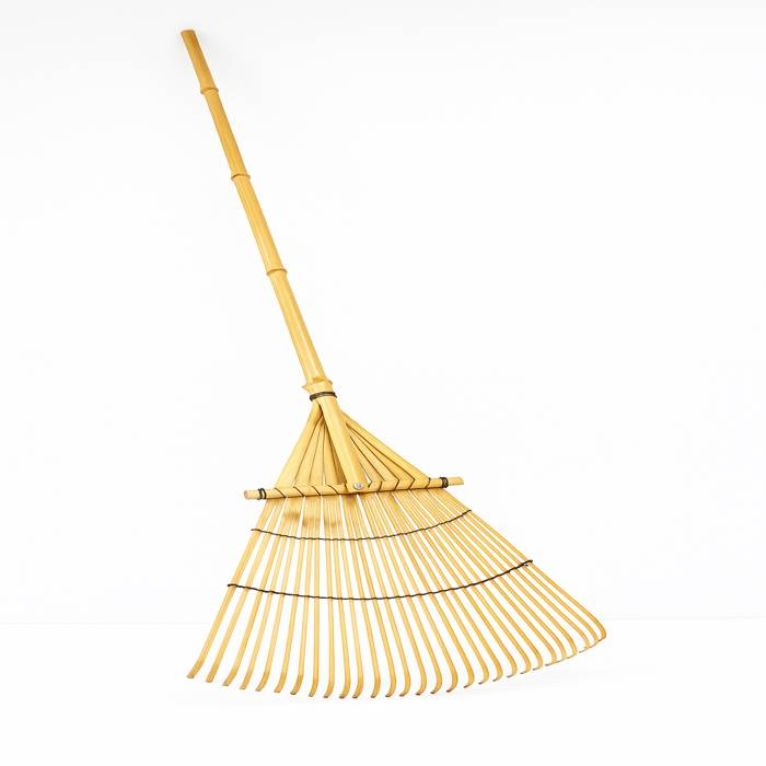 Râteau décoratif en bois naturel – 140 × 45 cm