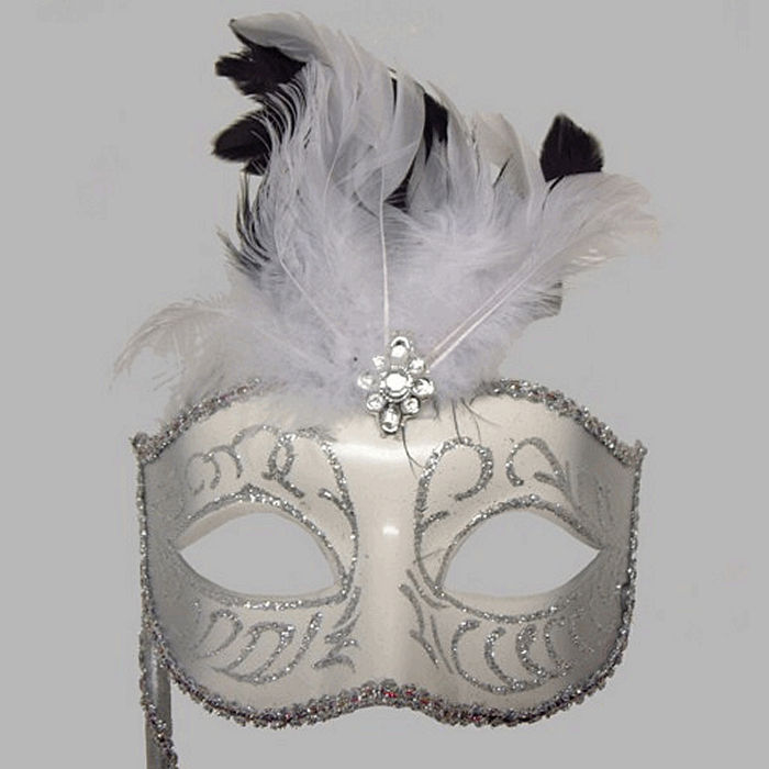 masker Venetie met handvat kleur zilver 17 cm breed